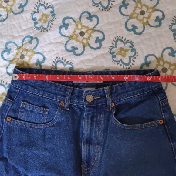 Women's denim shorts - Picture 5 of 7